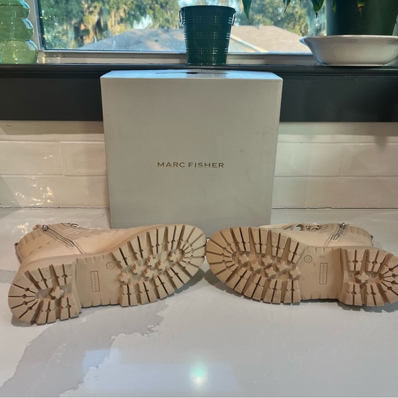 Marc Fisher Pierce Quilted Faux Leather Pierce Light Natural Combat Boot Sz 7.5 - Picture 11 of 14